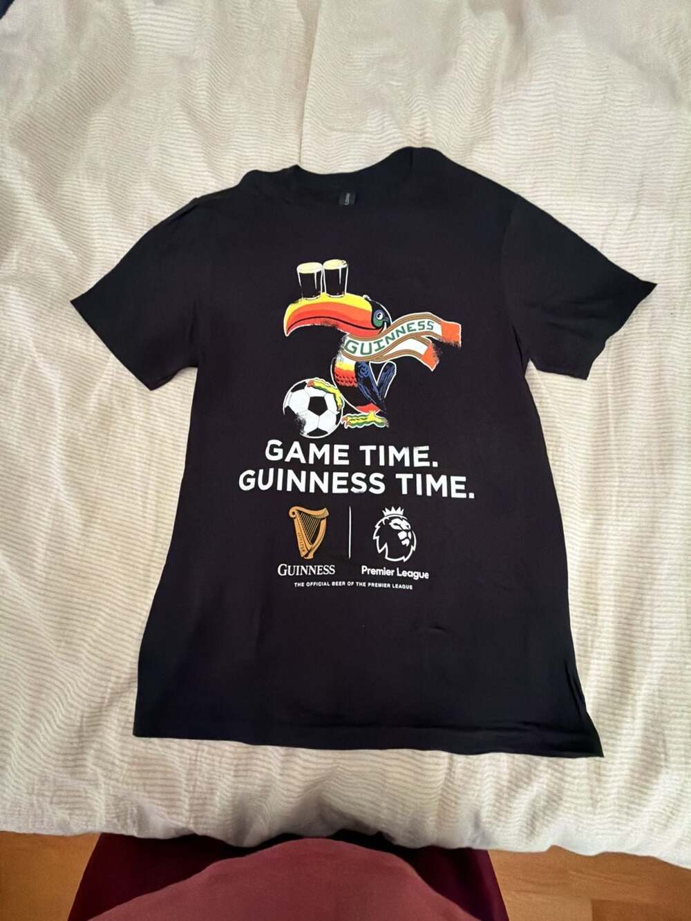 Gildan Softstyle Guinness Premier League Toucan Game Time T-Shirt Black